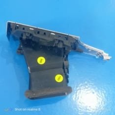 KISI – KISI AC DEPAN KANAN AUDI A6