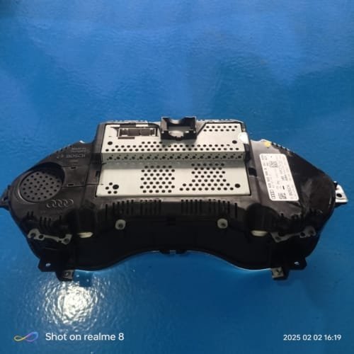 SPEDOMETER AUDI. A6