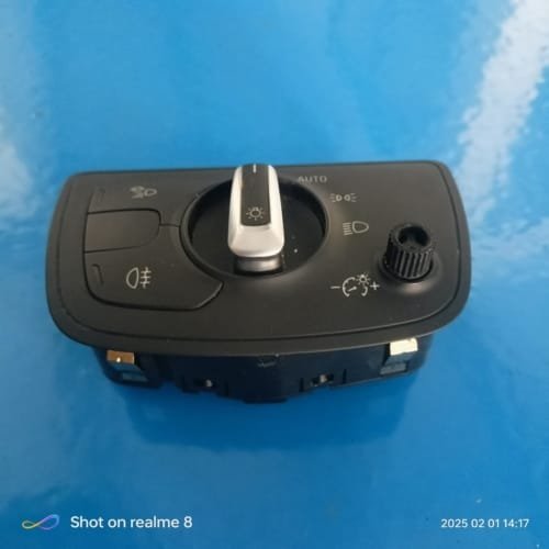 SWITCH LAMPU DEPAN AUDY Q7