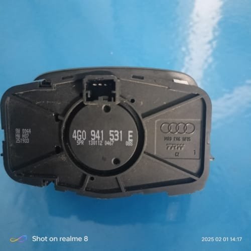 SWITCH LAMPU DEPAN. AUDY Q7