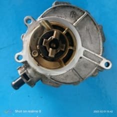 VACUM PUMP AUDI Q7